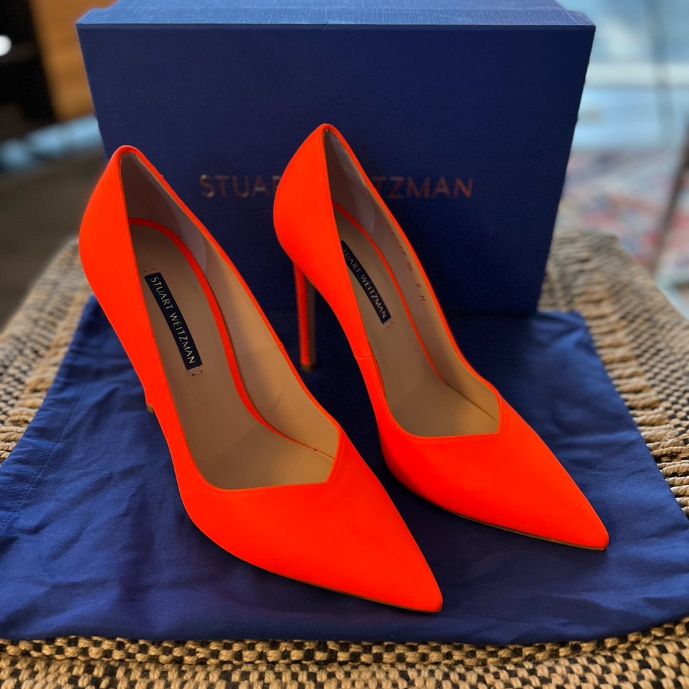 Neon Orange Stuart Weitzman ANNY 95 pump, size 9